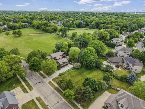 3083 Edenberry St, Fitchburg, WI 53711