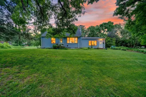 3288 Sig Ct, Mcfarland, WI 53558