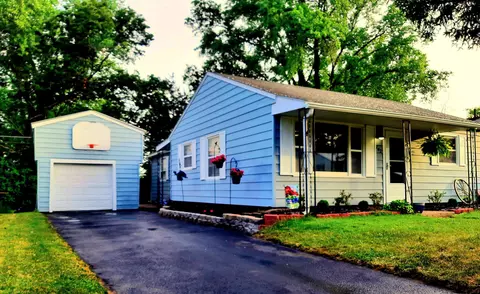 242 Winnebago Ave, Portage, WI 53901