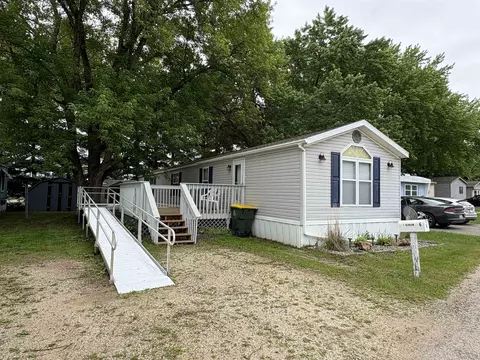 38005 Hwy 18 #6, Prairie Du Chien, WI 53821
