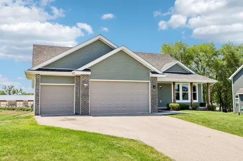 706 E Mason Dr, Edgerton, WI 53534