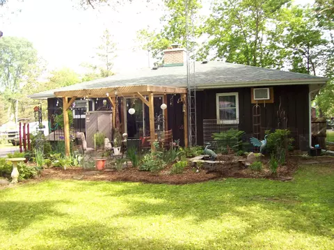 Exterior - w6052 County Road D, Montello, WI 53949 photo 3 of 38