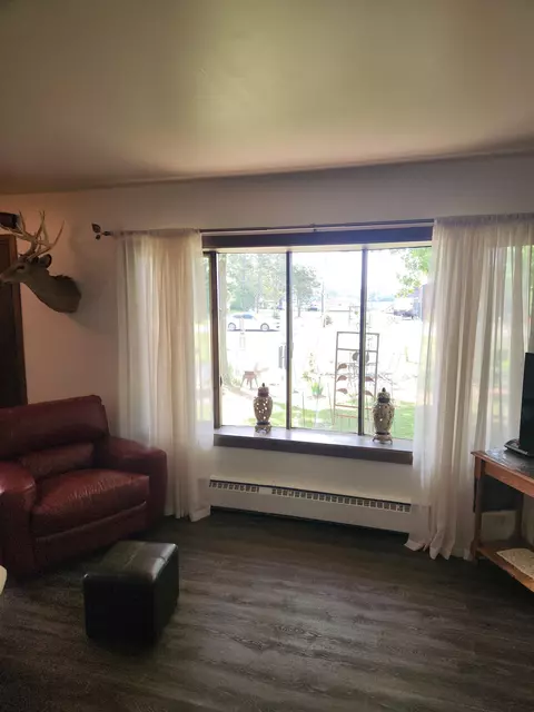Living - w6052 County Road D, Montello, WI 53949 photo 4 of 5