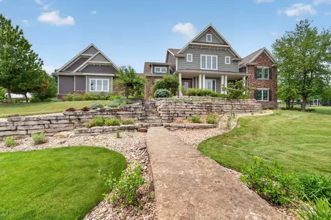 5833 Grassland Ter, Marshall, WI 53559
