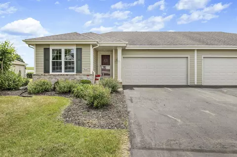614 Belmont Dr, Watertown, WI 53094