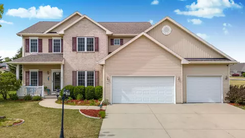 282 Lakeview Dr, Whitewater, WI 53190