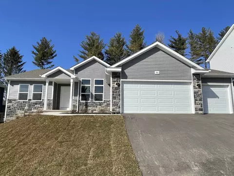 Exterior - 453 S Vine St, Belleville, WI 53508 photo 5 of 5