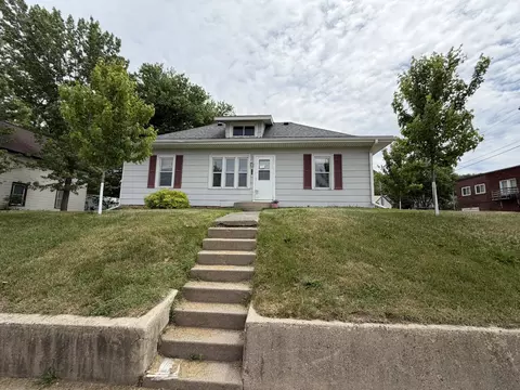 863 S Park St, Richland Center, WI 53581