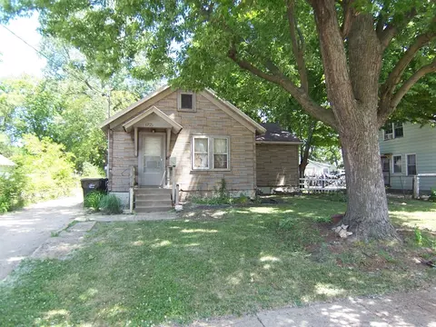 1721 Harrison Ave, Beloit, WI 53511