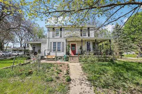 604 9th Ave, Baraboo, WI 53913