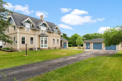 410 412 Jones Ave, Fort Atkinson, WI 53538
