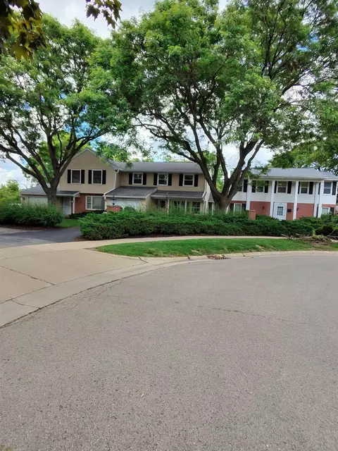 40 Whitcomb Cir #15-D, Madison, WI 53711 photo 2