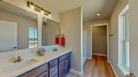 Bath - 200 Settlers Dr #208, Jefferson, WI 53549 photo 1 of 5