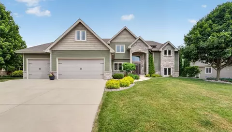 1161 Heritage Ct, Sun Prairie, WI 53590