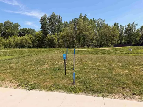 7545 California Love Trl, Middleton, WI 53562