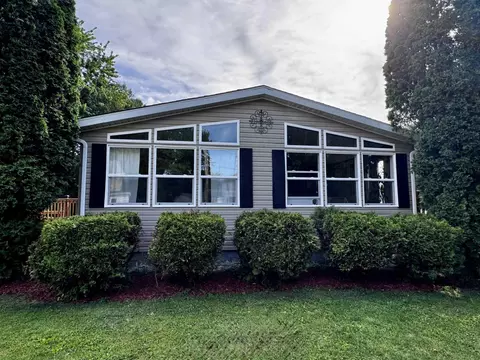 403 S Depot St, Fox Lake, WI 53933