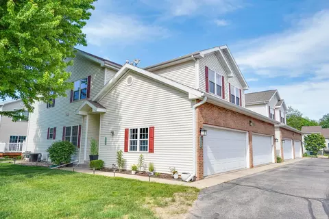 3833 Maple Grove Dr, Madison, WI 53719