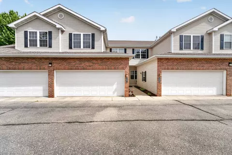 3867 Maple Grove Dr, Madison, WI 53719