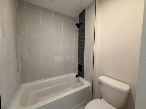 Bath - 3164 S Bartells Dr #202, Beloit, WI 53511 photo 1 of 1