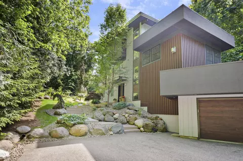 3937 Regent St, Madison, WI 53705