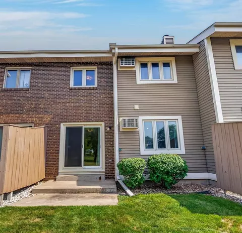 1619 Mckenna Blvd, Madison, WI 53711