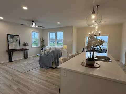 Living - 3160 S Bartells Dr, Beloit, WI 53511 photo 6 of 6