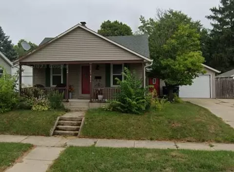 466 N Oakhill Ave, Janesville, WI 53548