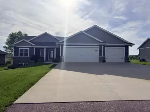 7230 Linsley Ln, Sauk City, WI 53583