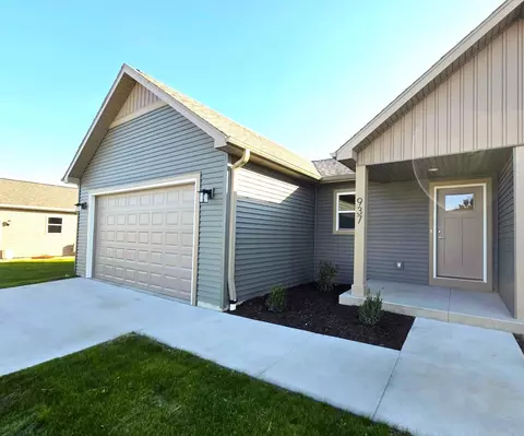 937 Pheasant Run, Lomira, WI 53048