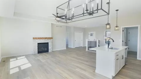 375 Drumlin Loop, Ripon, WI 54971 photo 5