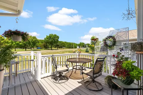 309 Pebble Brook Ln, Lodi, WI 53555