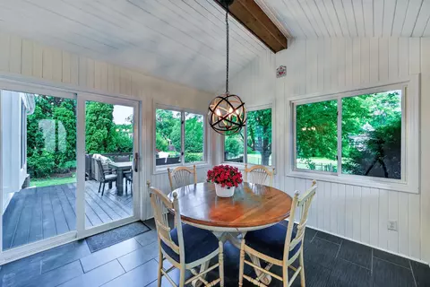 21 Haverhill Cir, Madison, WI 53717