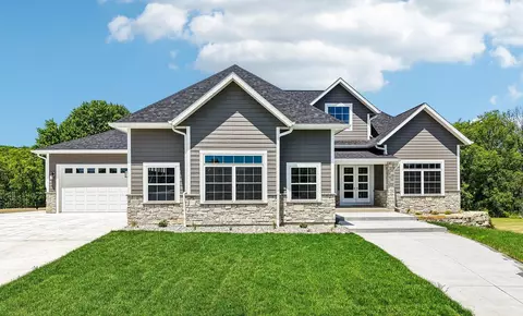 1468 Serenity Ct, Sun Prairie, WI 53590