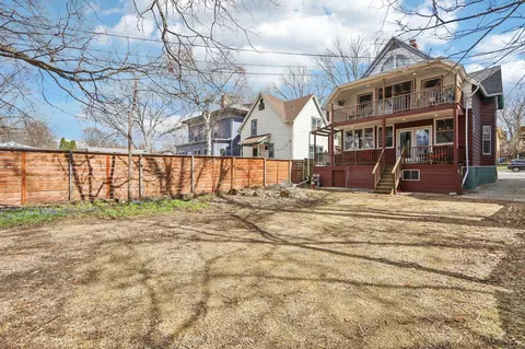 Exterior - 1130 E Gorham St, Madison, WI 53703 photo 5 of 8
