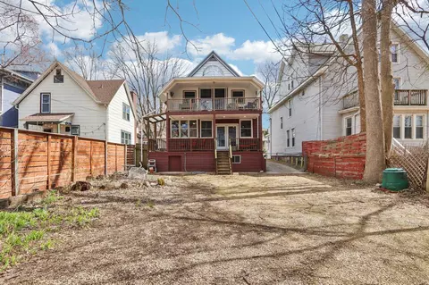 Exterior - 1130 E Gorham St, Madison, WI 53703 photo 6 of 8