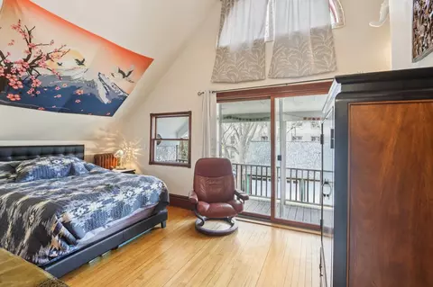 Bedroom - 1130 E Gorham St, Madison, WI 53703 photo 1 of 5
