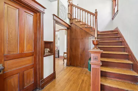 Entry Way - 1130 E Gorham St, Madison, WI 53703 photo 2 of 2