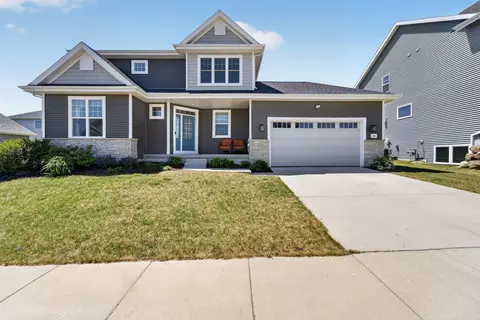 606 Tawny Elm Pkwy, Verona, WI 53593