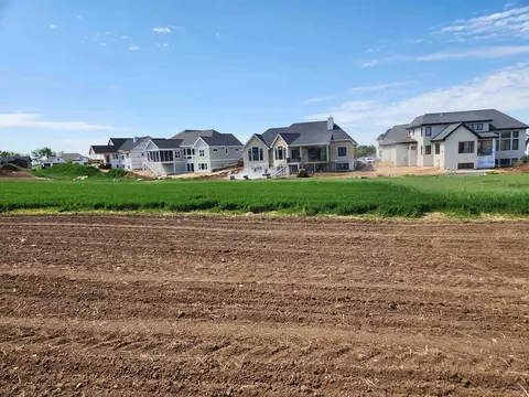 1425 Atlas Trl, Waunakee, WI 53597