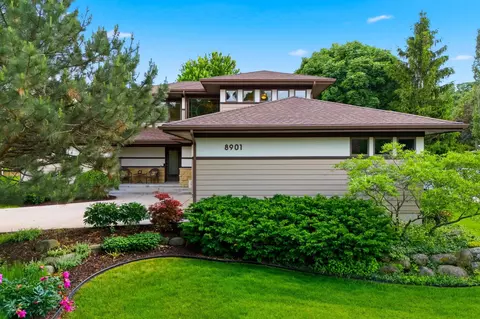 8901 Timber Wolf Trl, Madison, WI 53717