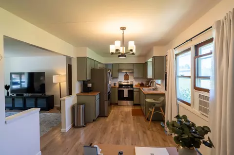 105 N Willard Ave, Janesville, WI 53548