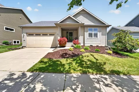 8918 Silkwood Trl, Verona, WI 53593