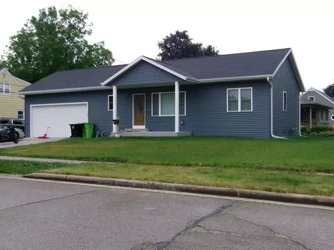 723 W Brown St, Waupun, WI 53963