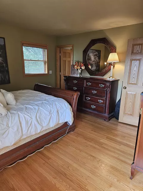 Bedroom - 500 W Riverside Dr, Waterloo, WI 53594 photo 7 of 14