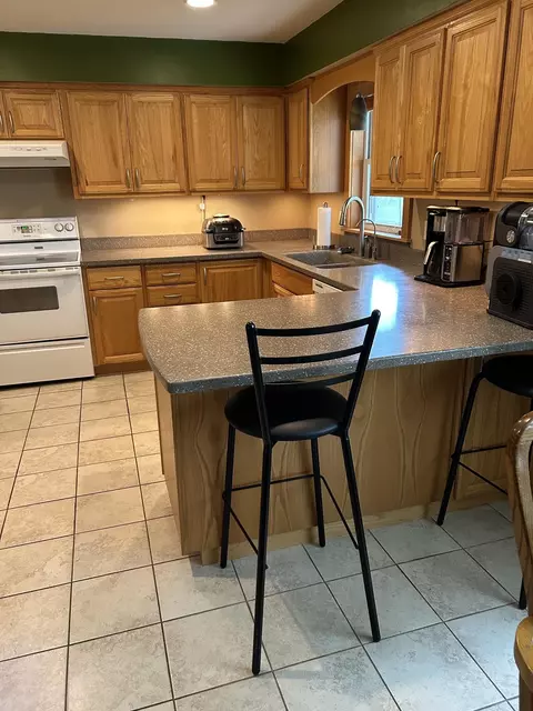 Kitchen - 500 W Riverside Dr, Waterloo, WI 53594 photo 7 of 11