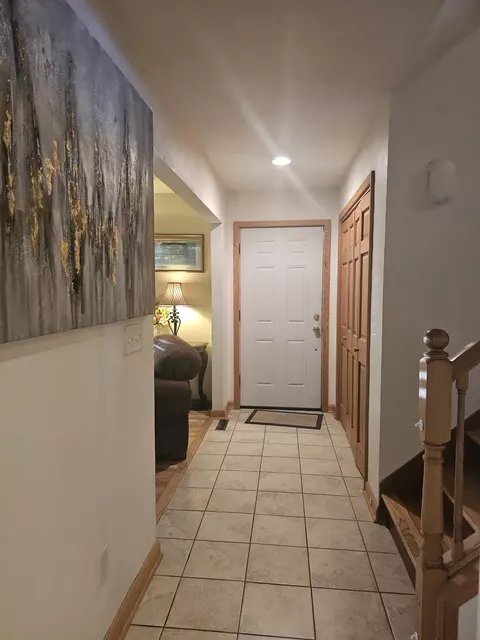 Entry Way - 500 W Riverside Dr, Waterloo, WI 53594 photo 2 of 6