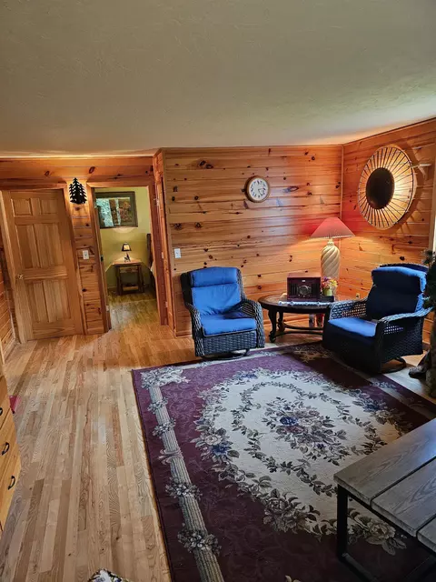 Living - 500 W Riverside Dr, Waterloo, WI 53594 photo 7 of 8