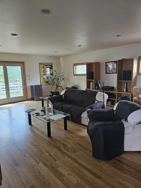 Living - 500 W Riverside Dr, Waterloo, WI 53594 photo 1 of 8