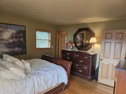 Bedroom - 500 W Riverside Dr, Waterloo, WI 53594 photo 3 of 14