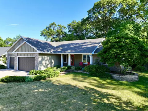 2716 Twelve Oaks Dr, Milton, WI 53563